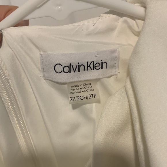 NWT White Calvin Klein Ruffle Dress Sz 2P - Picture 3 of 4